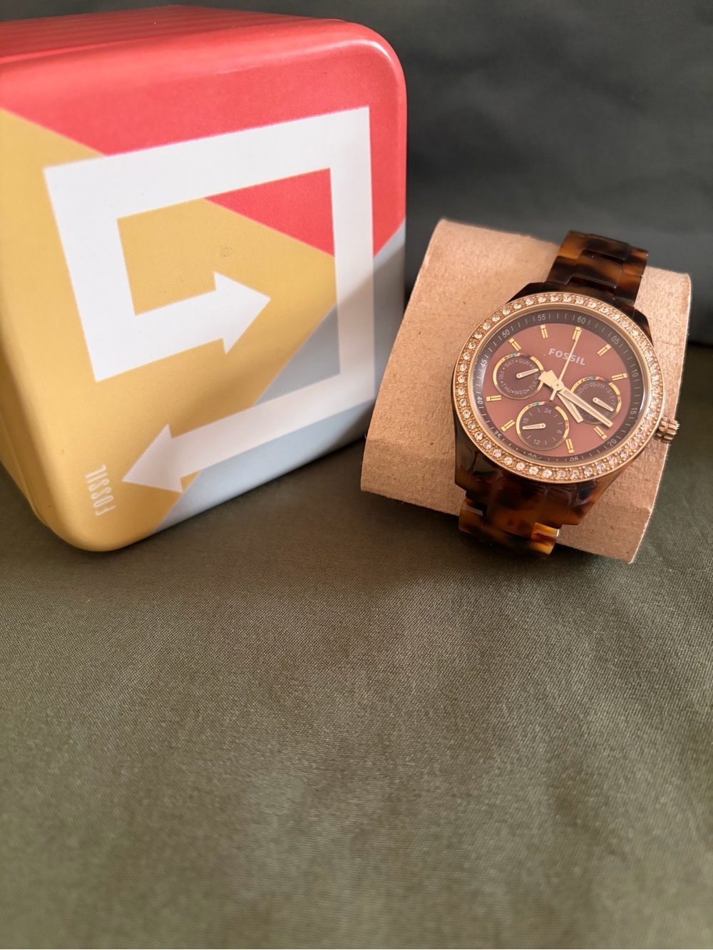 Fossil Tortoiseshell Bracelet Watch with Gold Accents and Collectible Tin